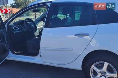 Универсал Renault Clio 2009 в 