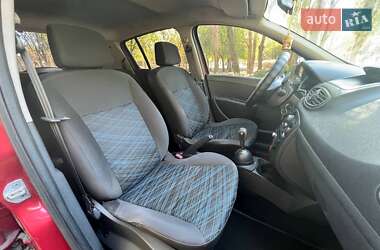 Хэтчбек Renault Clio 2007 в 