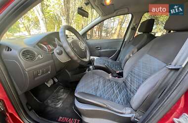 Хэтчбек Renault Clio 2007 в 