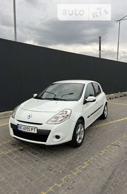 Хэтчбек Renault Clio 2011 в Винниках