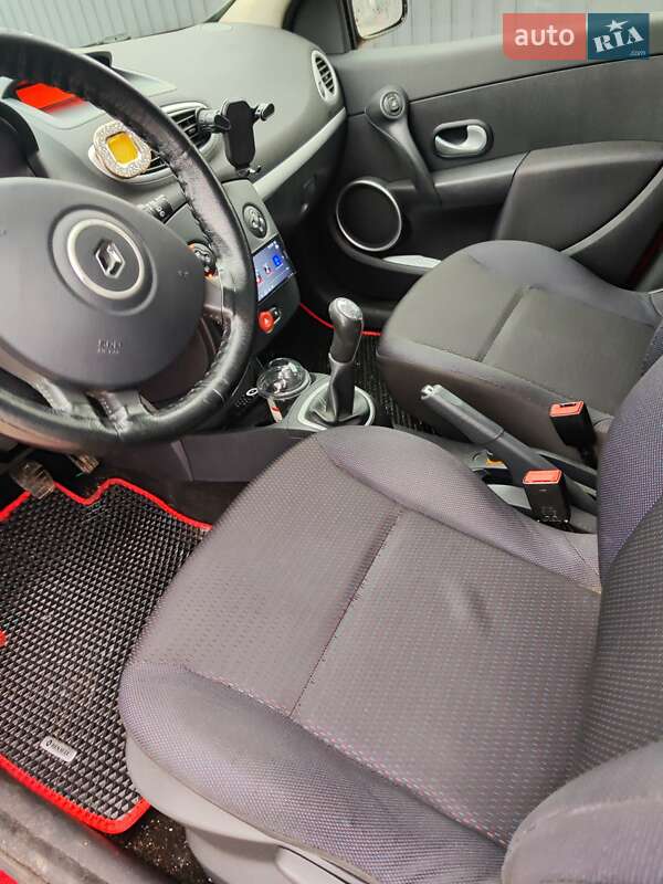 Хэтчбек Renault Clio 2009 в Полтаве