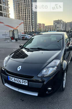 Хэтчбек Renault Clio 2011 в Львове