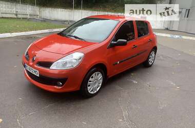 Хэтчбек Renault Clio 2007 в Львове