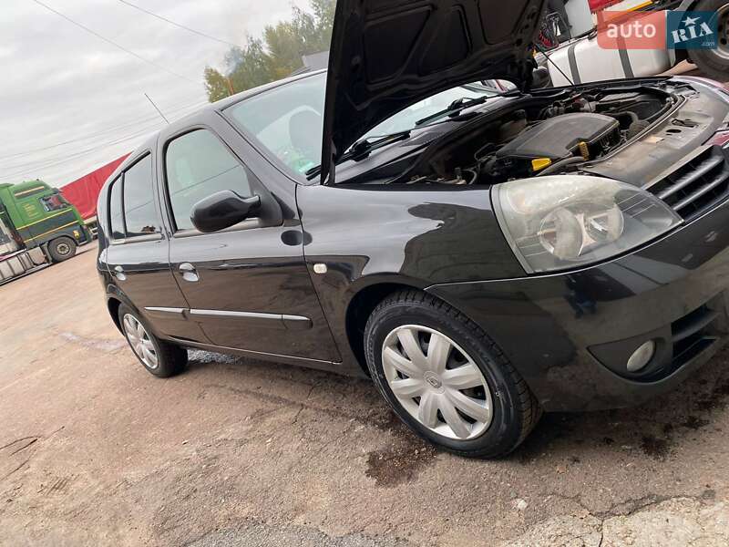 Хэтчбек Renault Clio 2007 в Чернигове