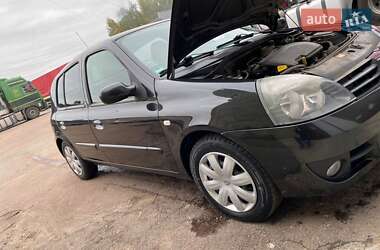 Хэтчбек Renault Clio 2007 в 