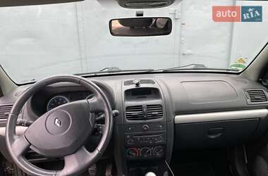 Хэтчбек Renault Clio 2007 в 