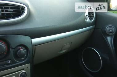 Хетчбек Renault Clio 2009 в Луцьку