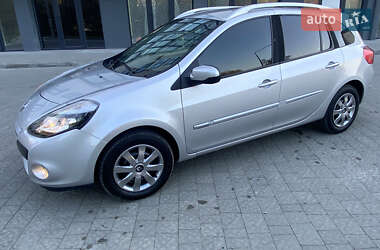 Універсал Renault Clio 2010 в Новояворівську