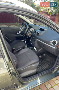 Универсал Renault Clio 2009 в 