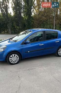 Хэтчбек Renault Clio 2006 в Виннице