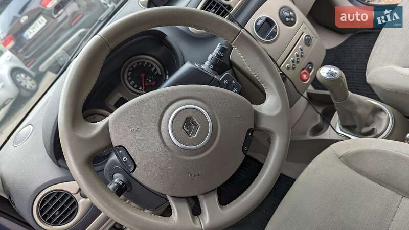 Хэтчбек Renault Clio 2006 в Киеве
