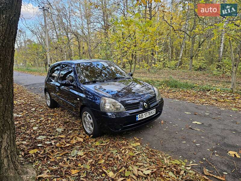 Хэтчбек Renault Clio 2004 в Виннице