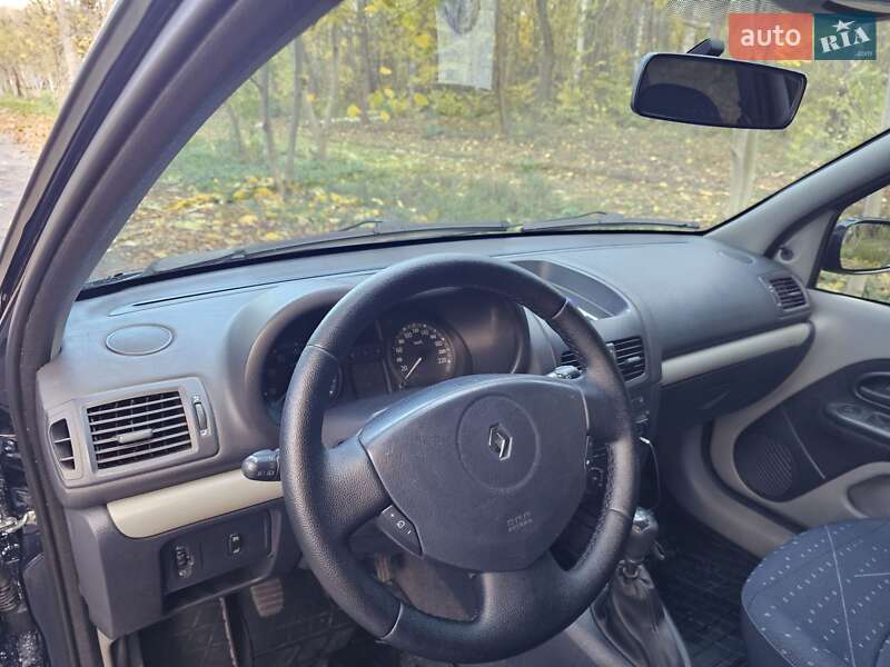 Хэтчбек Renault Clio 2004 в Виннице