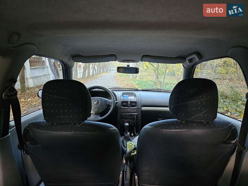 Хэтчбек Renault Clio 2004 в Виннице