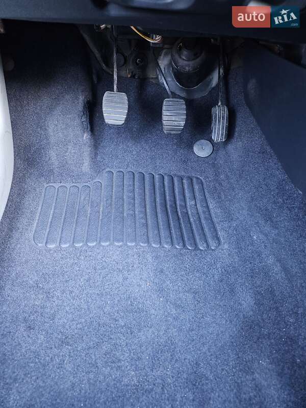 Хэтчбек Renault Clio 2004 в Виннице