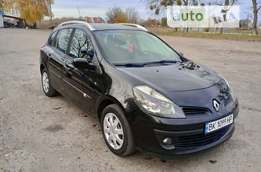 Універсал Renault Clio 2009 в Острозі