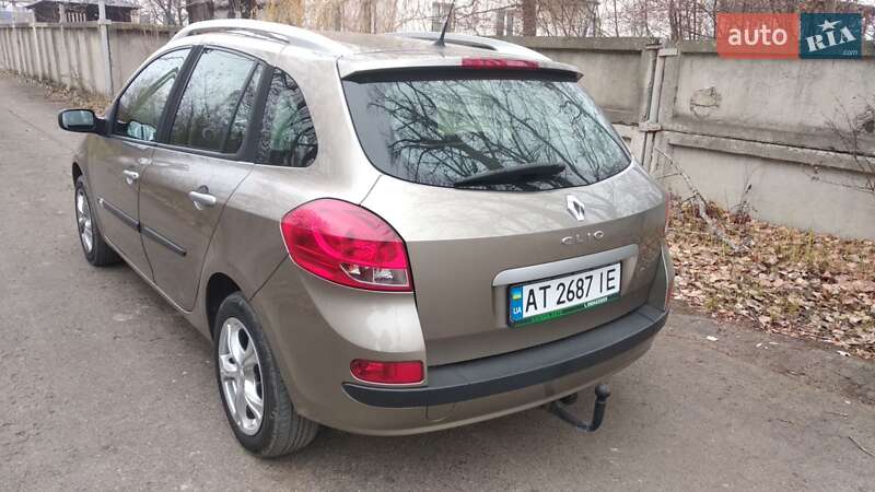 Универсал Renault Clio 2008 в Калуше