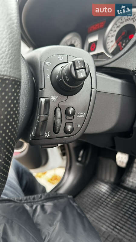 Хэтчбек Renault Clio 2012 в Белой Церкви