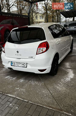 Хэтчбек Renault Clio 2012 в 