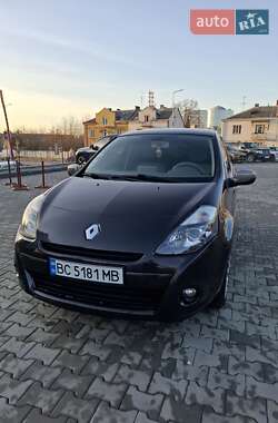 Хэтчбек Renault Clio 2011 в Львове