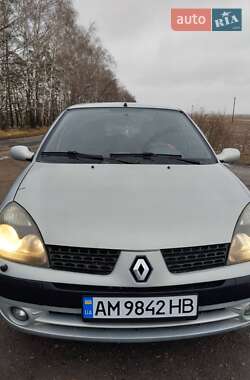 Хэтчбек Renault Clio 2002 в Брусилове