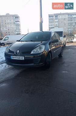 Хэтчбек Renault Clio 2006 в Житомире