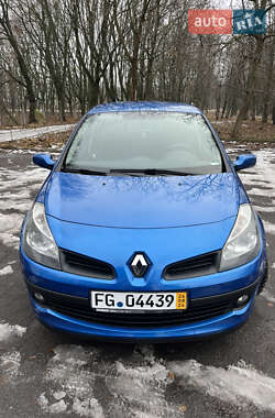 Хэтчбек Renault Clio 2006 в Виннице