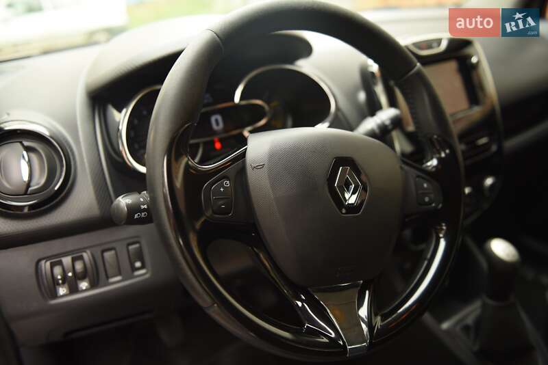 Универсал Renault Clio 2013 в Калуше