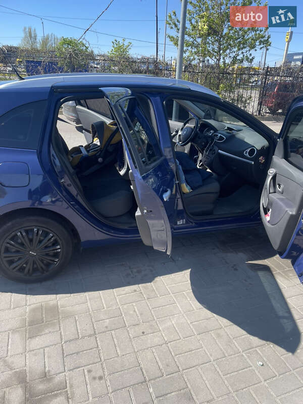 Универсал Renault Clio 2009 в Киеве