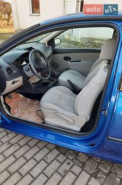 Хетчбек Renault Clio 2005 в Львові