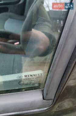 Седан Renault Clio 2007 в 