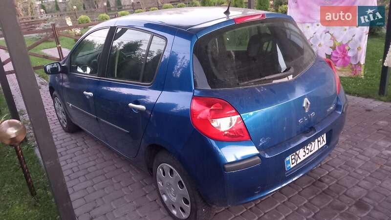 Хэтчбек Renault Clio 2007 в Ровно