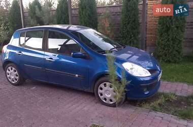 Хэтчбек Renault Clio 2007 в 