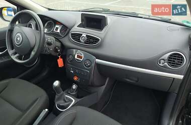 Универсал Renault Clio 2011 в 
