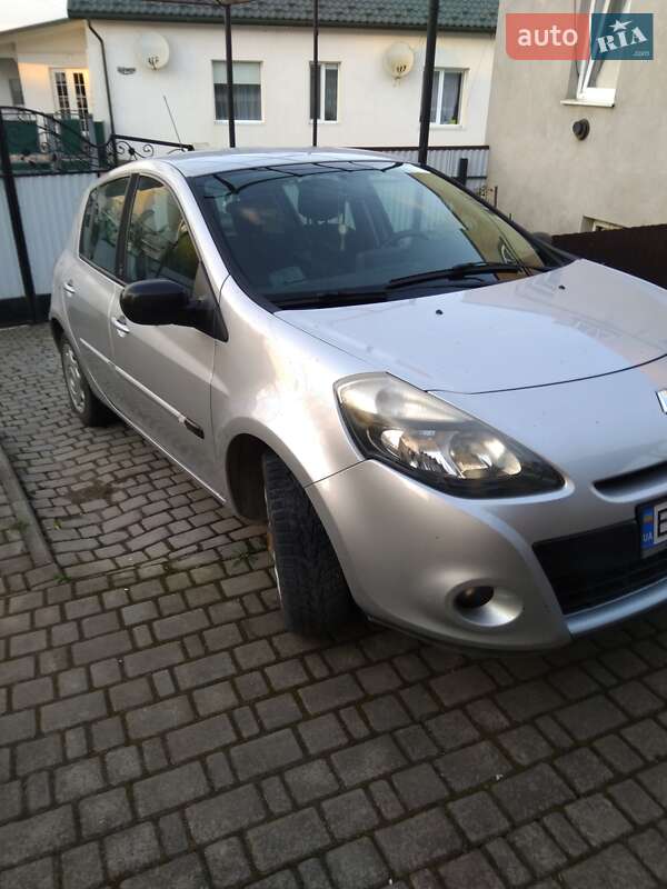 Хэтчбек Renault Clio 2010 в Тернополе