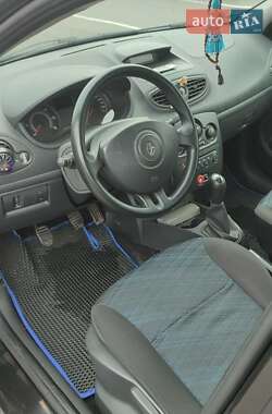 Универсал Renault Clio 2008 в Мене