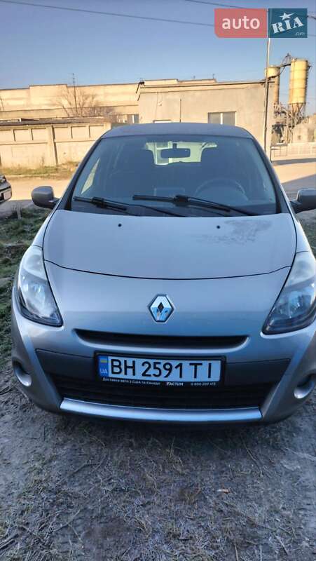 Хэтчбек Renault Clio 2011 в Одессе фото 4 Хэтчбек Renault Clio 2011 в Одессе