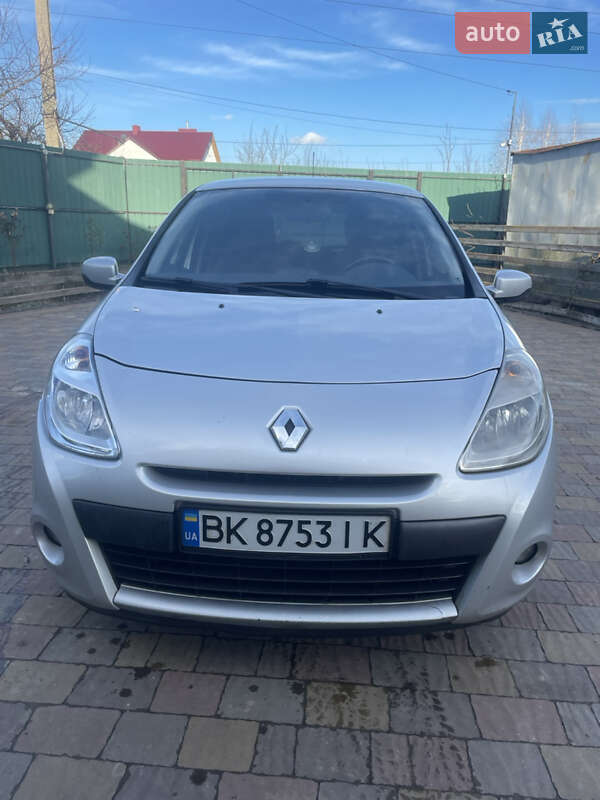 Хэтчбек Renault Clio 2011 в Дубно