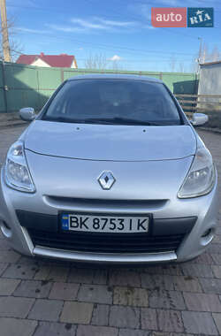 Хэтчбек Renault Clio 2011 в Дубно