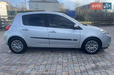 Хэтчбек Renault Clio 2011 в Дубно