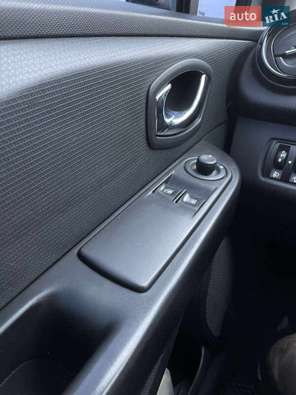 Хэтчбек Renault Clio 2013 в Ровно