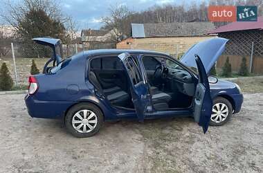 Седан Renault Clio 2006 в 