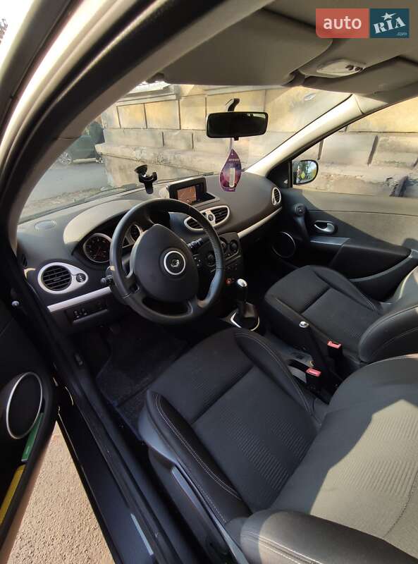 Универсал Renault Clio 2010 в Житомире