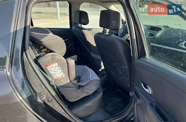 Универсал Renault Clio 2009 в 