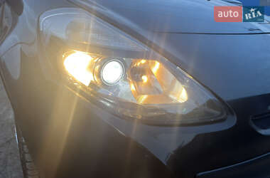 Универсал Renault Clio 2009 в 