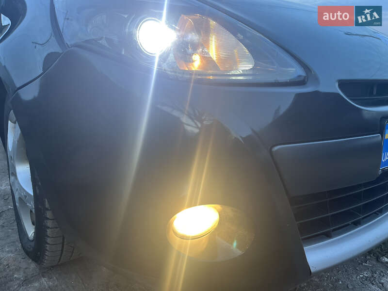 Універсал Renault Clio 2009 в Кам'янець-Подільському