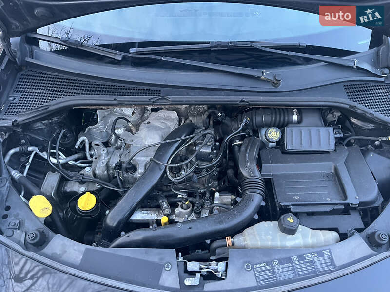 Універсал Renault Clio 2009 в Кам'янець-Подільському
