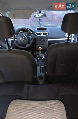 Хэтчбек Renault Clio 2008 в Костополе
