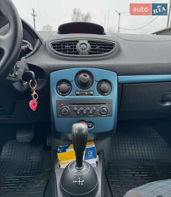 Хетчбек Renault Clio 2008 в Чернігові