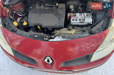Хэтчбек Renault Clio 2008 в 